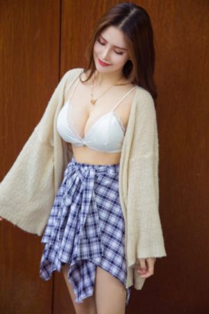 女大学生的沙龙室观看_1080P完整视频观看